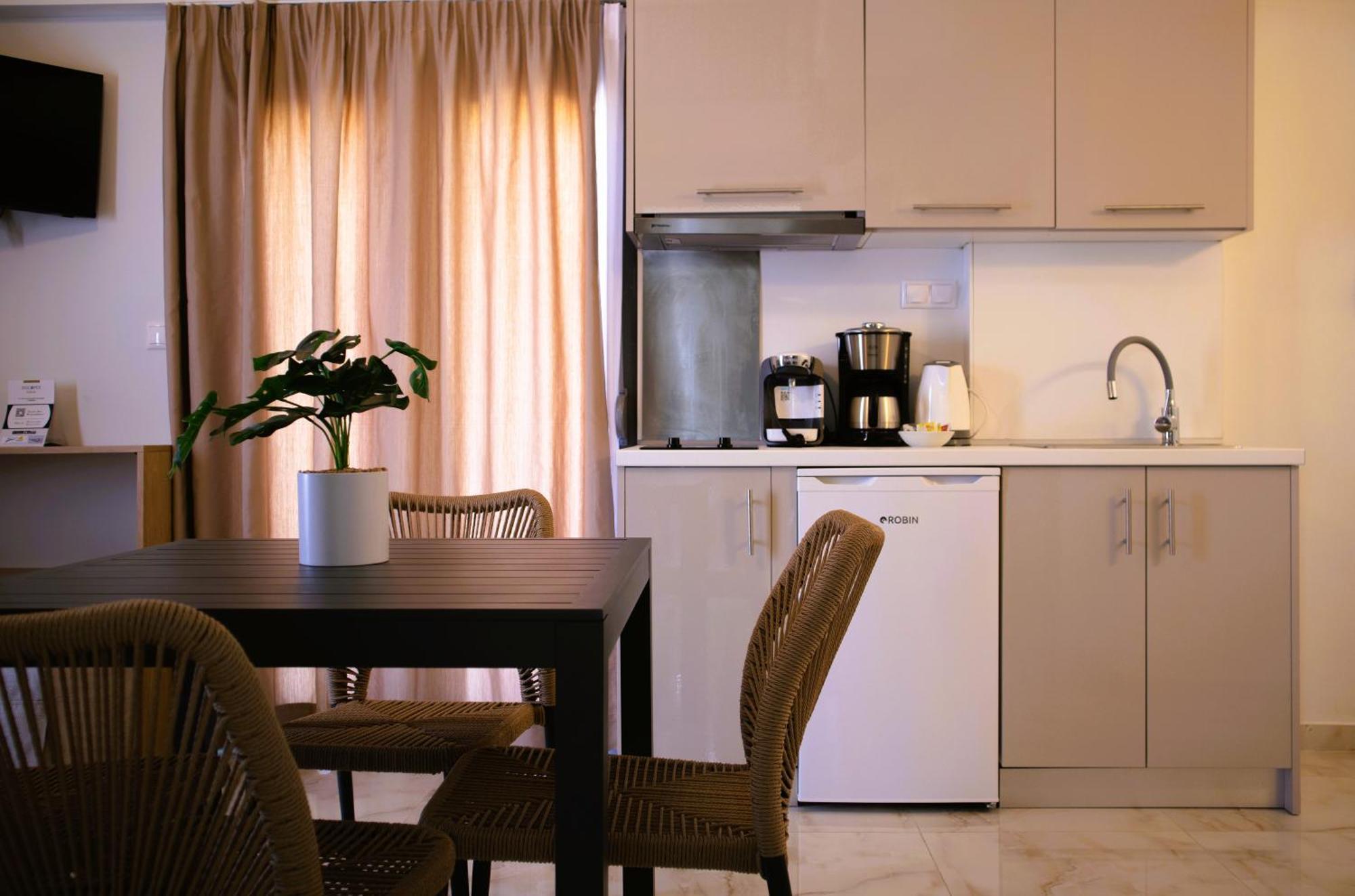 Acta Luxury Rooms Nikiti  Esterno foto